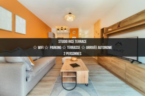 Studio avec terrasse, proche front de mer & centre